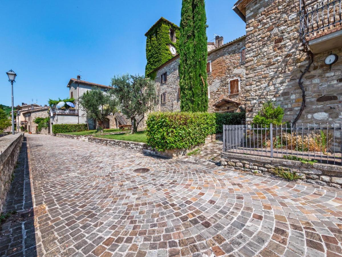 Belvilla By Oyo Locanda Le Querce Frontino Esterno foto