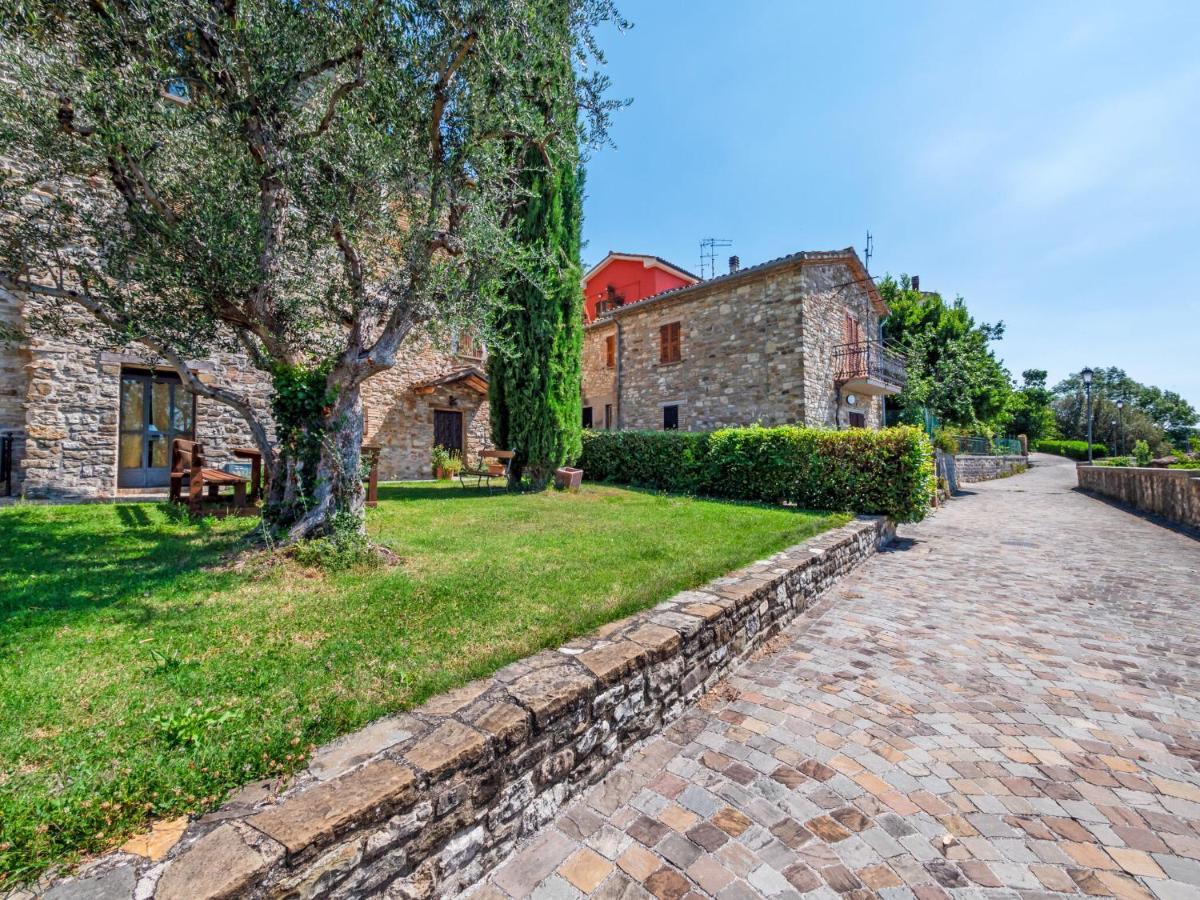 Belvilla By Oyo Locanda Le Querce Frontino Esterno foto
